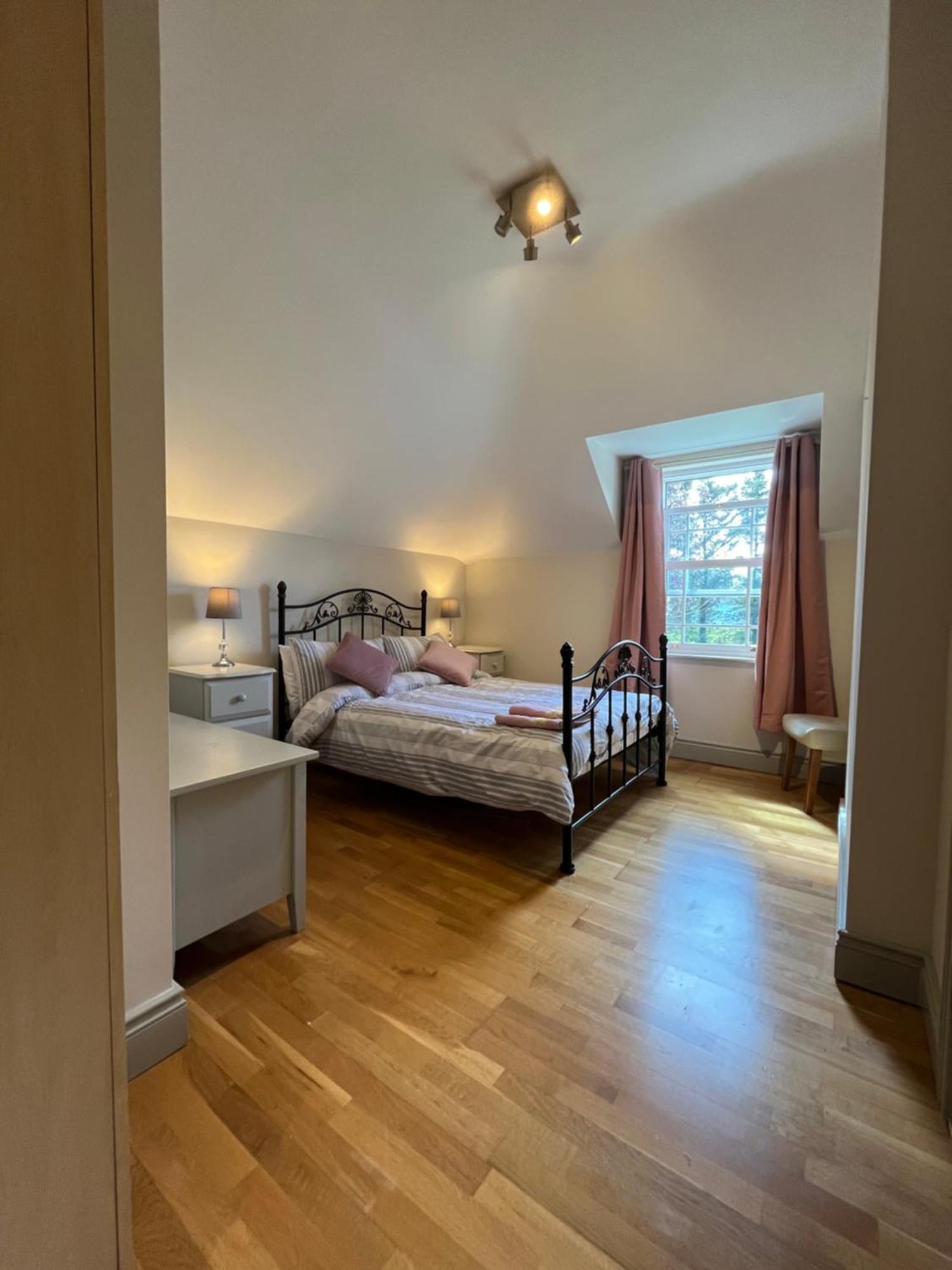 Clover Cottage Кинсэйл Экстерьер фото